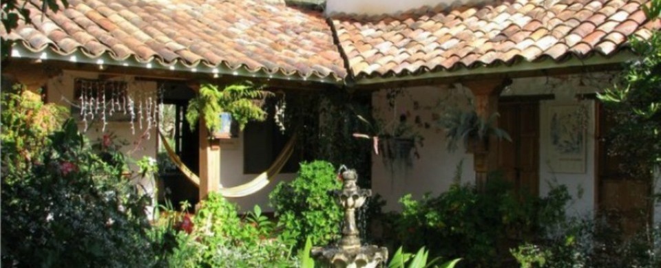 Jardines Interiores. Hostal Renacer Fuente: colombianhighlands.com